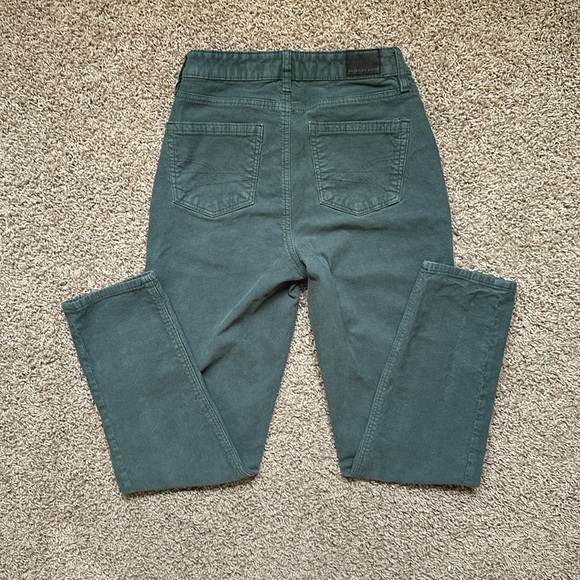 American Eagle Corduroy Mom Jeans Green - Picture 4 of 11